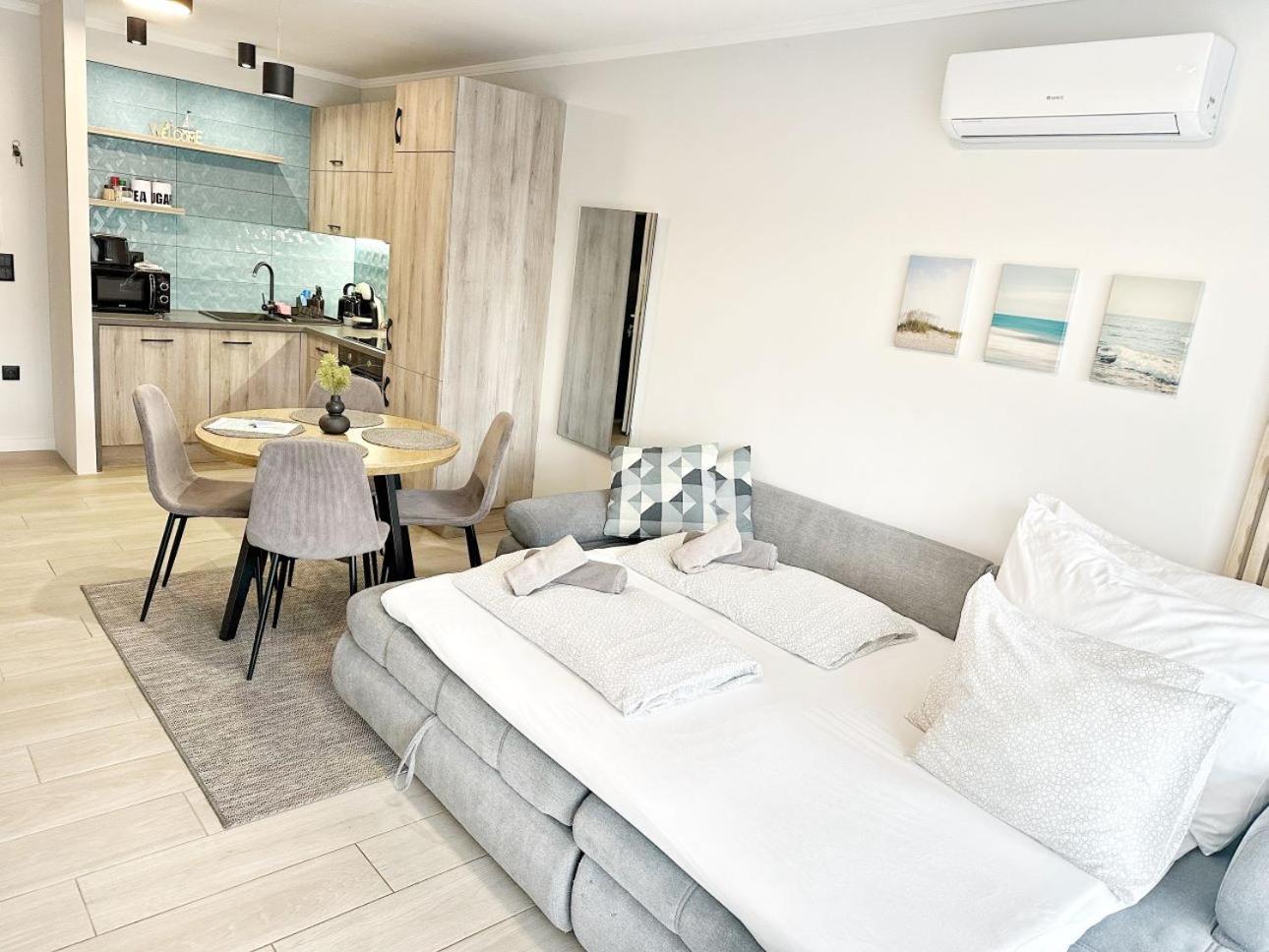 Marina Apartment By Dora Кестели Екстериор снимка